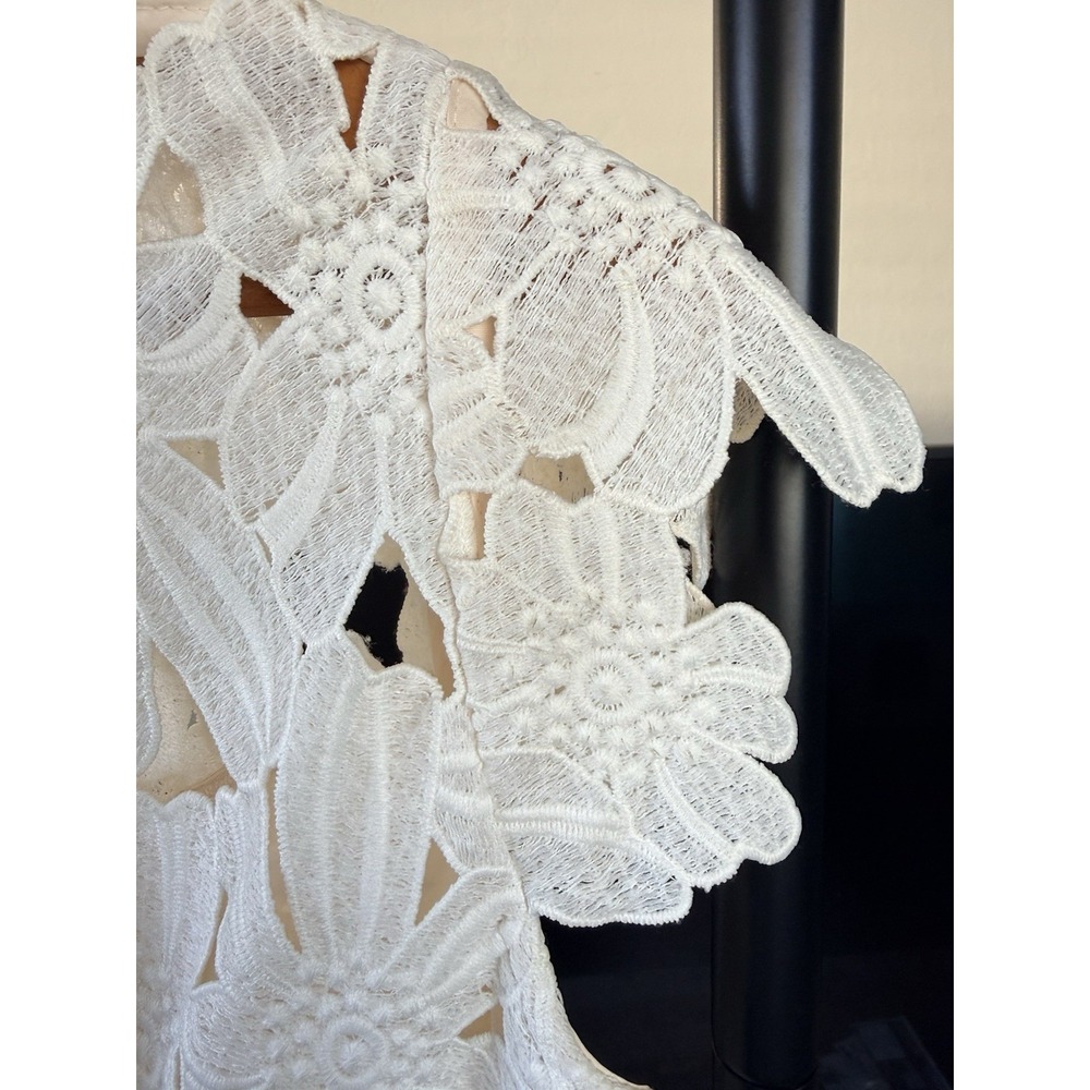 NWT Dolce Vita White Floral Lace Mini Dress Size Small Sheer Overlay Boho Chic - Picture 11 of 16